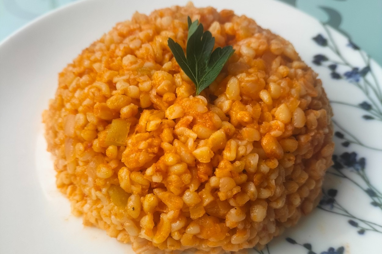 Bu Akşamın Yemeği: Sebzeli Bulgur Pilavı