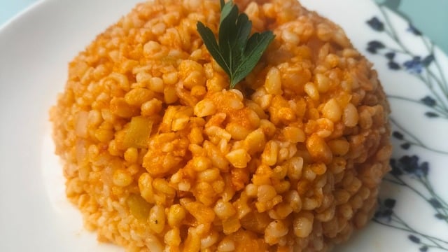 Bu Akşamın Yemeği: Sebzeli Bulgur Pilavı