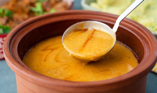 Mükemmel Kıvamlı: Fırın Sebzeli Mercimek Çorbası 