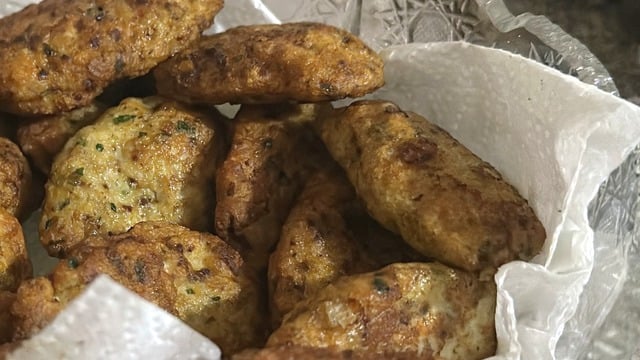 Tavuk Göğsünden: Pratik Tavuk Köftesi
