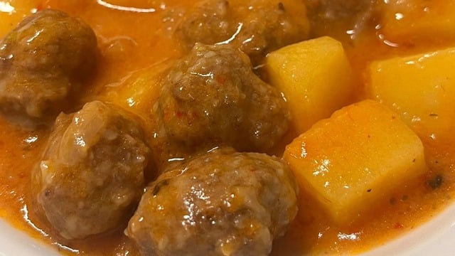 Dağılmayan: Anne Usulü Sulu Köfte