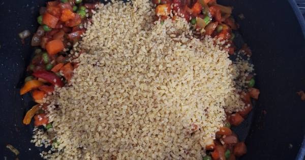 garniturlu-bulgur-pilavi-tarifi-asama4