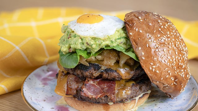 Böylesini Yemediniz: Guacamole Soslu Hamburger