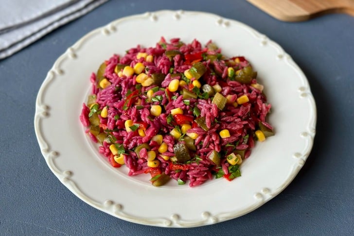 salgamli-sehriye-salatasi-yemekcom
