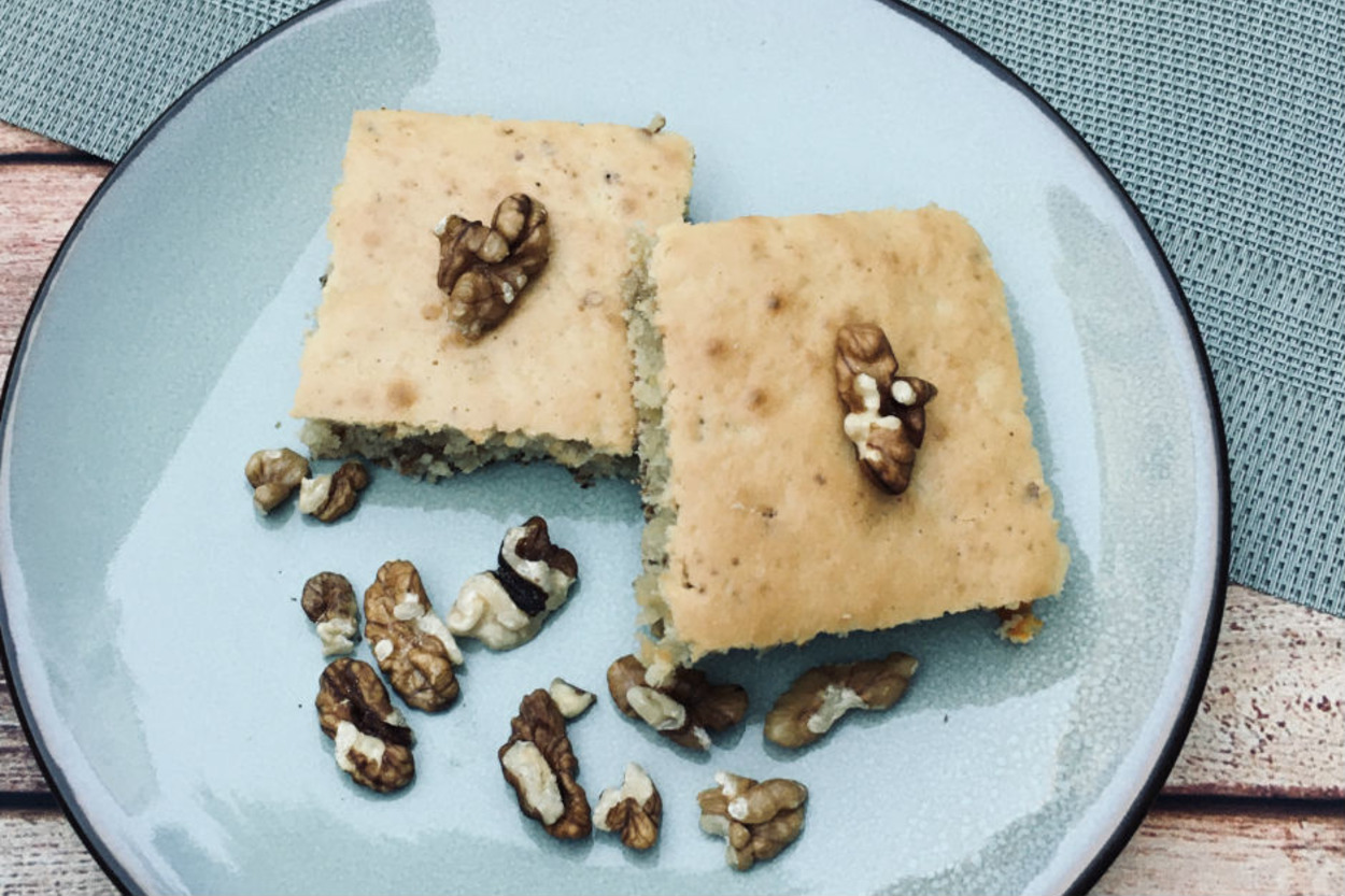 Mis Gibi Kokar: Portakallı Cevizli Kek