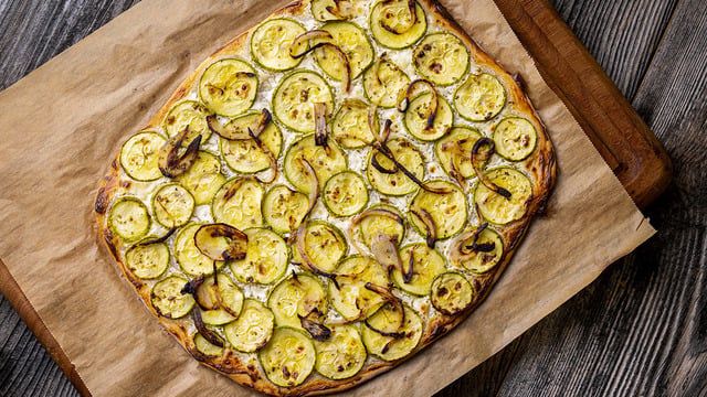 Alman Mutfağından Geliyor: Kabaklı Flammkuchen