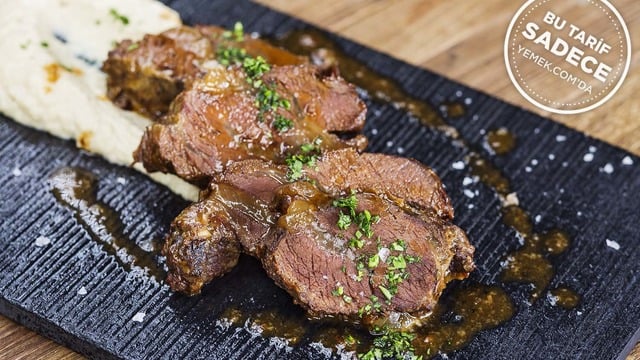 Sandalyee Brasserie'den: Dana Yanağı
