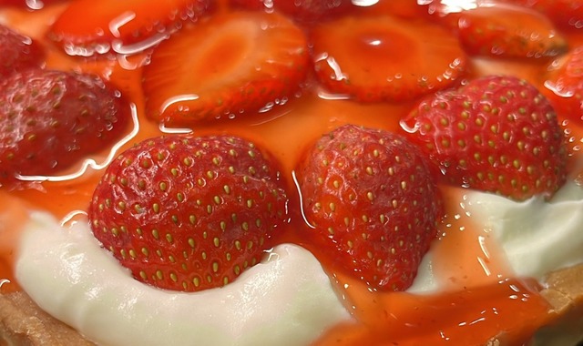 Bakmak Yeter: Danish Çilekli Tart