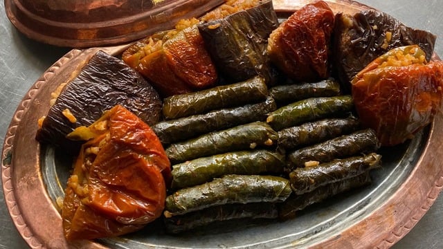 İkisi Birden: Kuru Dolma ve Yaprak Sarma