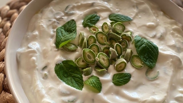 Ferahlık Arayanlara: Çağla Bademli Meze