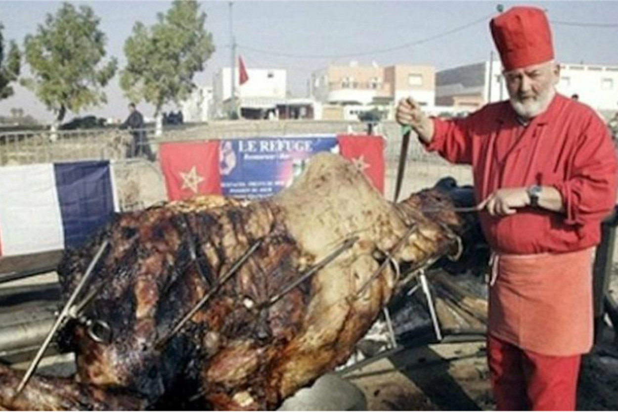 Yeryüzünün Bilinen En Büyük Yemeği: Doldurulmuş Deve