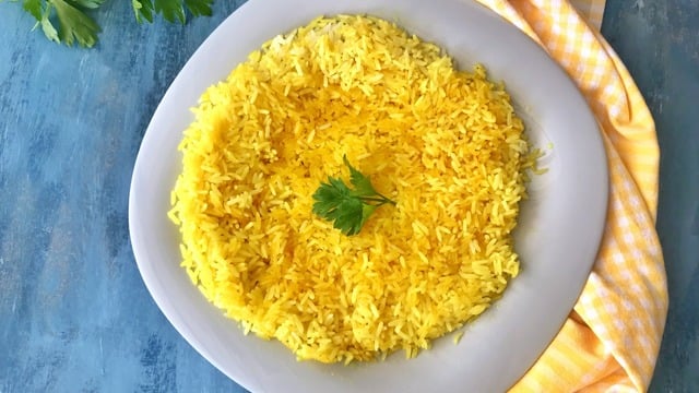 Altın Rengi: İran Pilavı