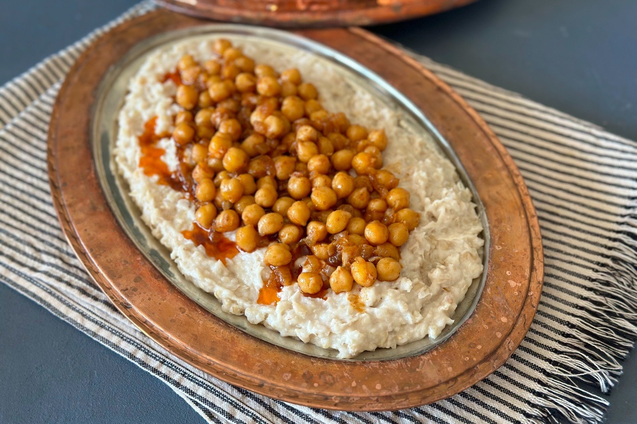 Bir Tabak Yetmez: Nohutlu Keşkek