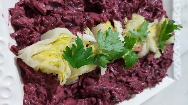 Lezzeti Olay: Siyah Havuç Tarator