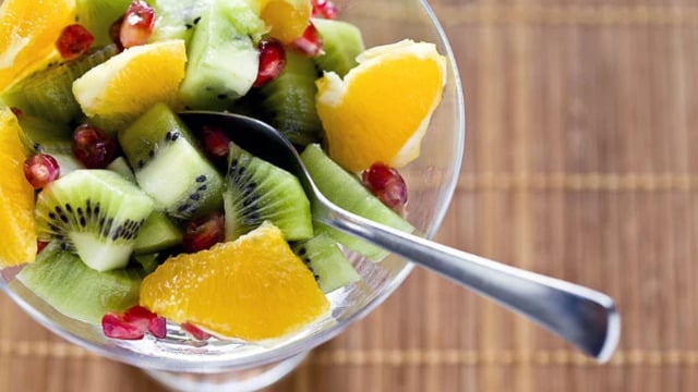Kışın da Yapılır: Kivili Meyve Salatası