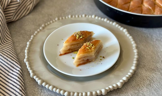Annenizin Tarifi: Cevizli Pratik Ev Baklavası