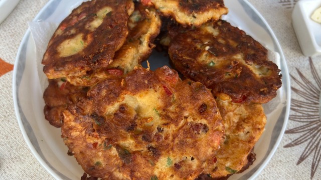 Lezzeti Nefis: Sebzeli Sucuklu Kaşık Dökmesi