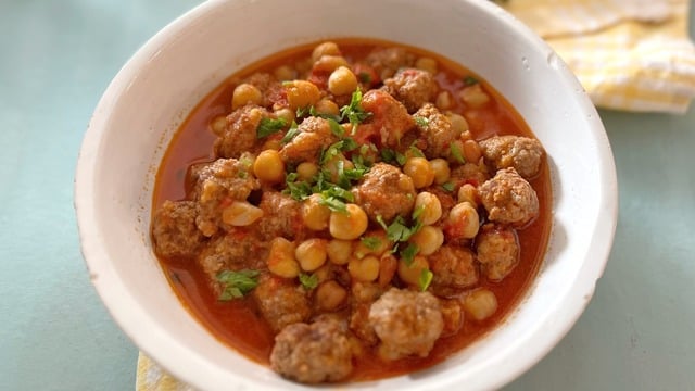 Bir Tabak Yetmez: Nohutlu Sulu Köfte