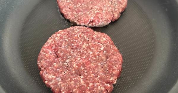 ev-yapimi-gurme-hamburger-3