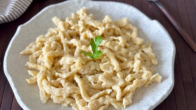 Bir Alman Klasiği: Spatzle (Alman Köy Eriştesi)