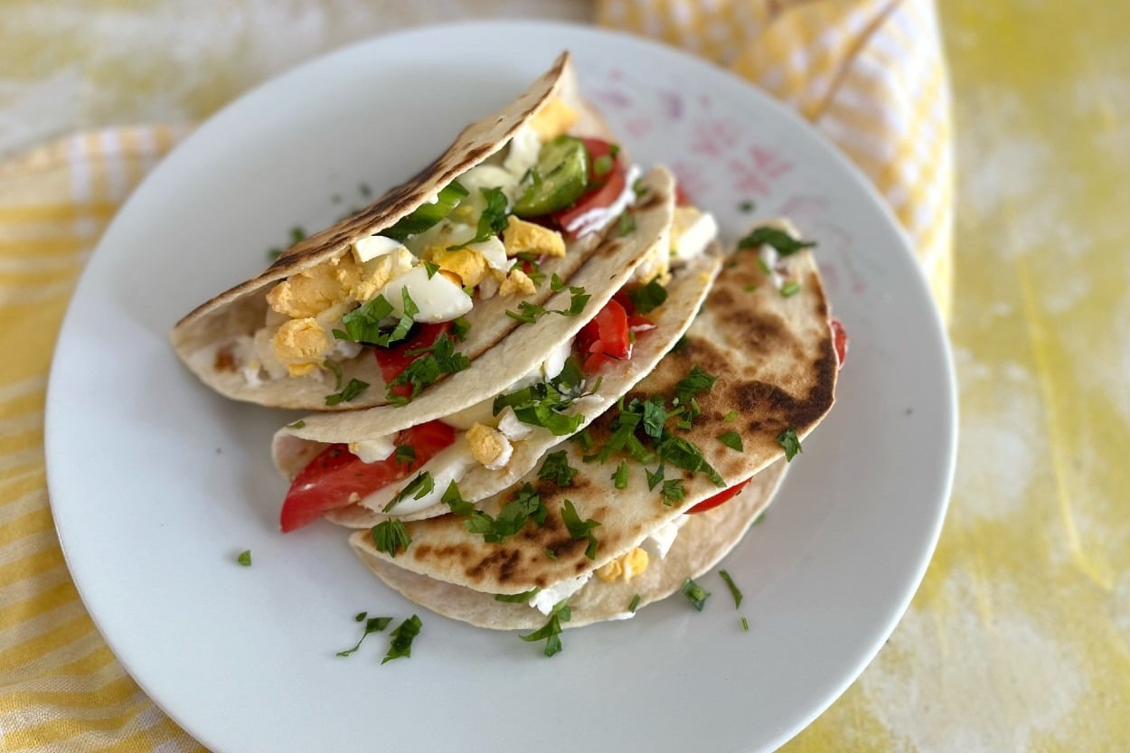 Bu Kez Kahvaltıya Konuk: Yumurtalı Taco