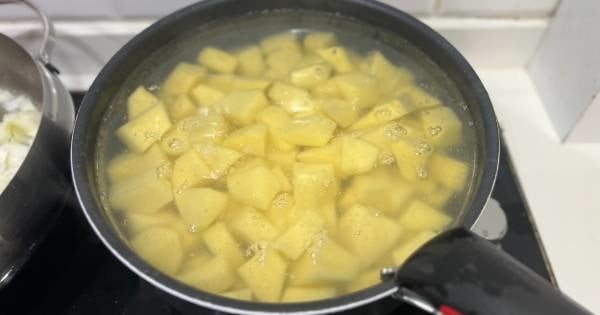 tereyagli-kasarli-patates-asama1