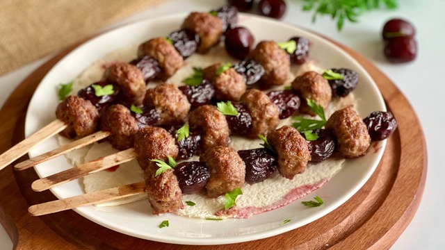 Şaşırtan Tarif: Kiraz Kebabı