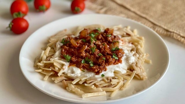 Klasiğine Pratik Dokunuş: Erişte Mantısı