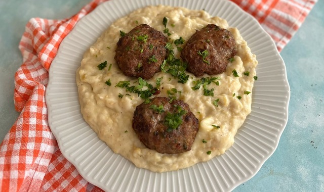 Geleneksel ve Şık: Köfteli Beğendi