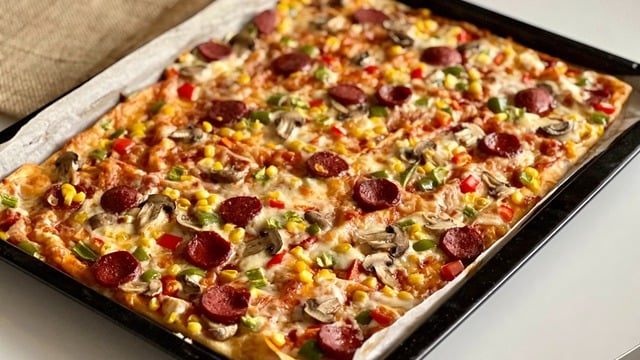 Hamur Açmadan: Yufkadan Pizza