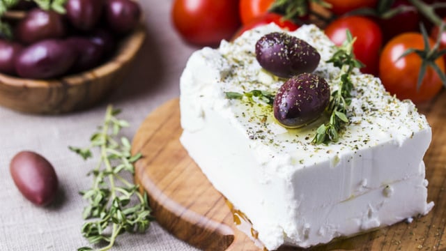 Peynir Tüketen Hemen Herkesin Sıkça Yaptığı 7 Ölümcül Hata