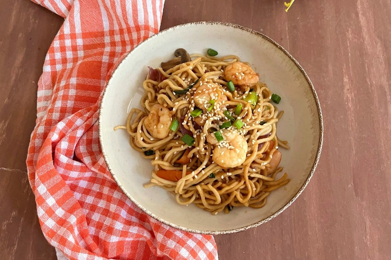 Uzak Doğu Esintili: Karidesli Noodle