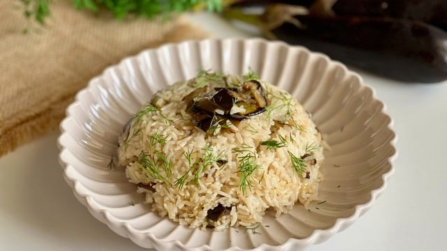 Tane Tane: Patlıcanlı Pirinç Pilavı