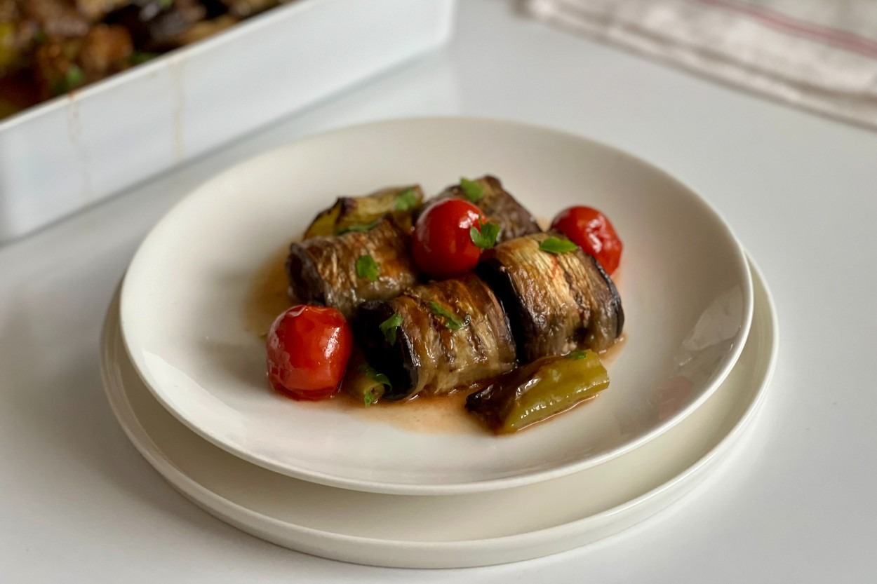 Sofralara Şıklık: Kıymalı Patlıcan Sarma
