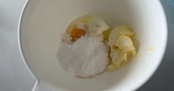 elmali-gul-kurabiyesi-asama1