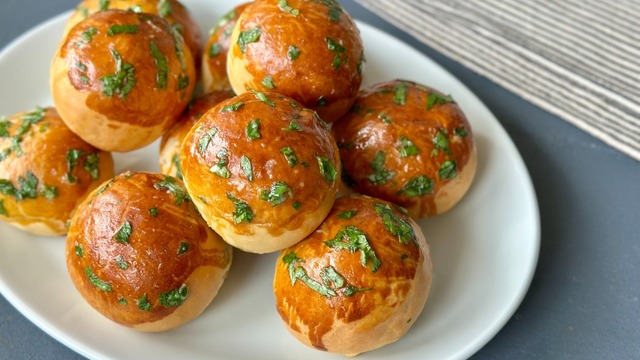 Hayranı Çok: Sarımsaklı Poğaça