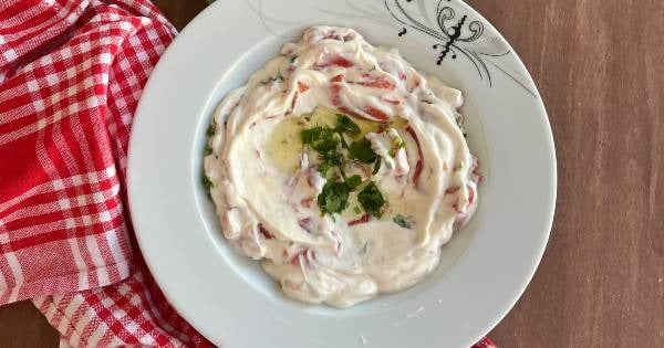 yogurtlu-kirmizi-biber-mezesi-asama4