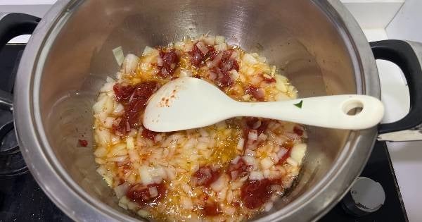bulgurlu-ispanak-yemegi-asama1