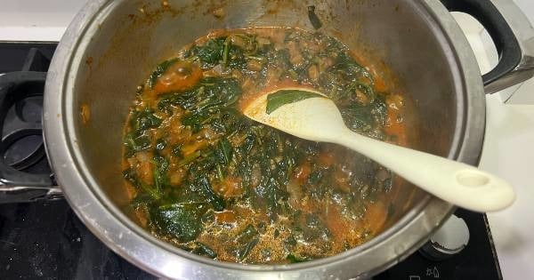 bulgurlu-ispanak-yemegi-asama3