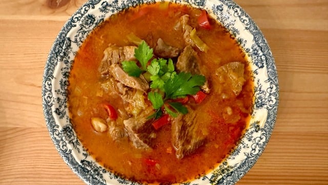 Kıvamı Nefis: Düdüklü Tencerede Macar Gulaş