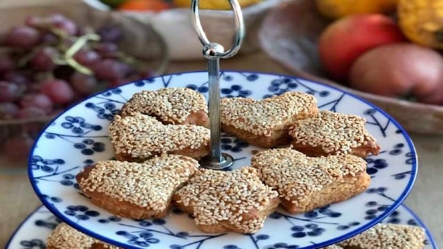 Tuzlu Kurabiye Sevenlere: Susamlı Kıyır Kurabiye