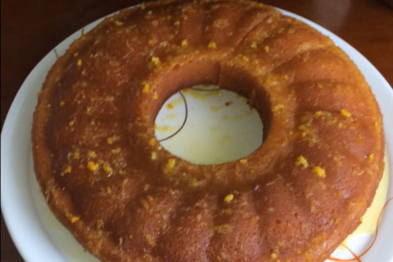 Kokusu Yeter: Pratik Portakal Soslu Kek
