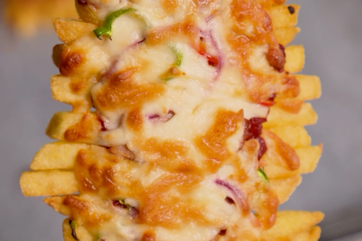 Pratik Atıştırmalık: Çubukta Pizza Patates