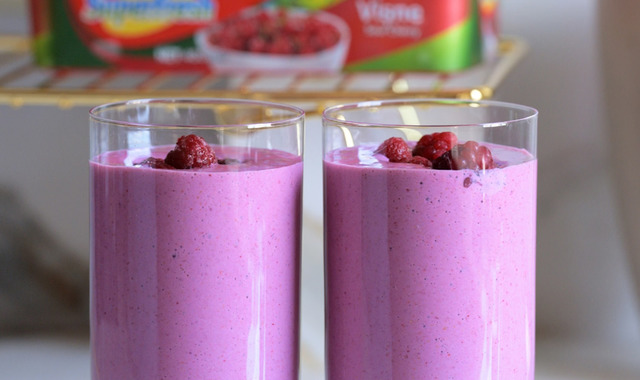 Enerji Dolu: Kırmızı Meyveli Smoothie