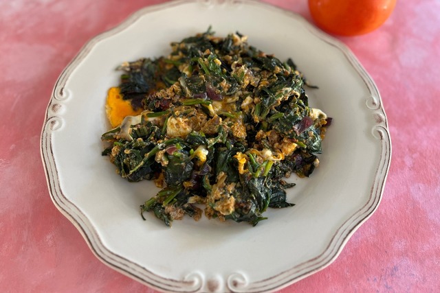 Yumurtalı Ispanak Kavurması Tarifi