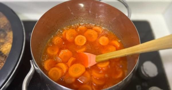 zeytinyagli-havuc-yemegi-asama4
