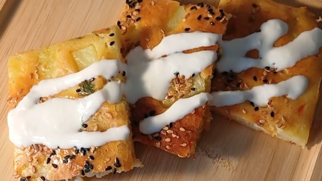Börek Tadında: Patatesli Peynirli Tuzlu Kek