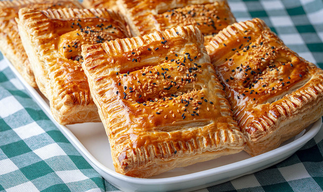 Kıyır Kıyır: Pırasalı Puf Börek