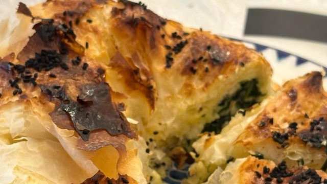 Çıtır Çıtır: Baklavalık Yufkadan Pratik Ispanaklı Börek
