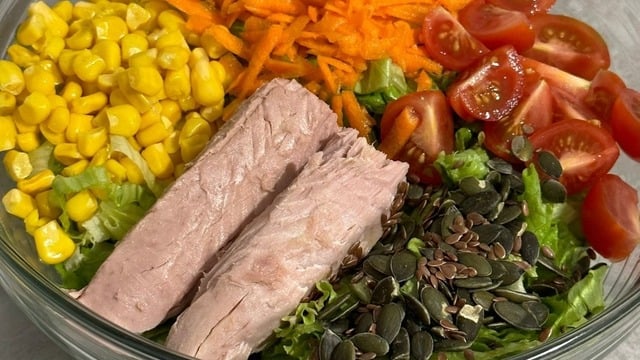 Omega-3 Kaynağı: Ton Balıklı Doyurucu Salata
